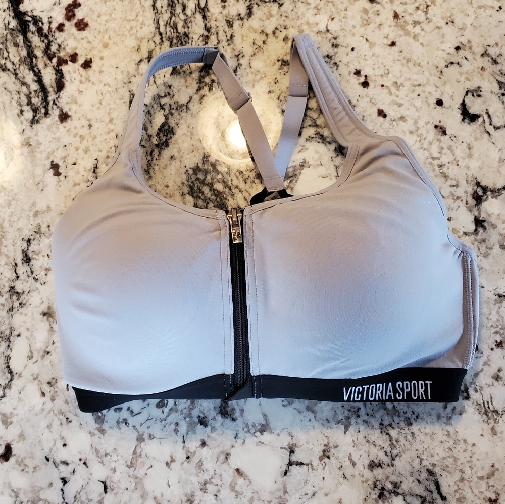 Victoria's Secret Incredible Sports bra